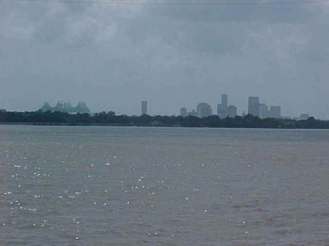 pic18052.jpg (35 KB)